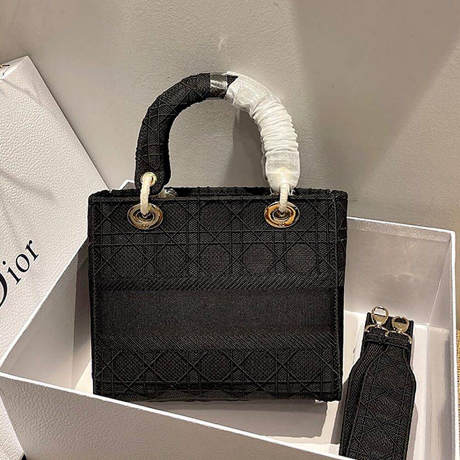 DIOR MEDIUM LADY D-LITE BAG M0565OREY_M989 (24cm*20cm*11cm)