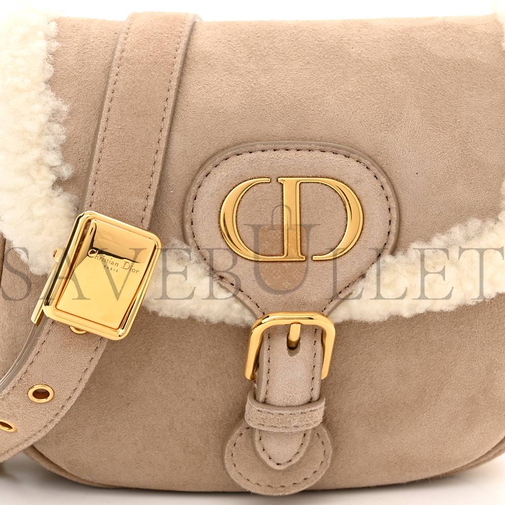 DIOR SUEDE SHEARLING SMALL BOBBY FLAP BEIGE (17*17*5.7cm)