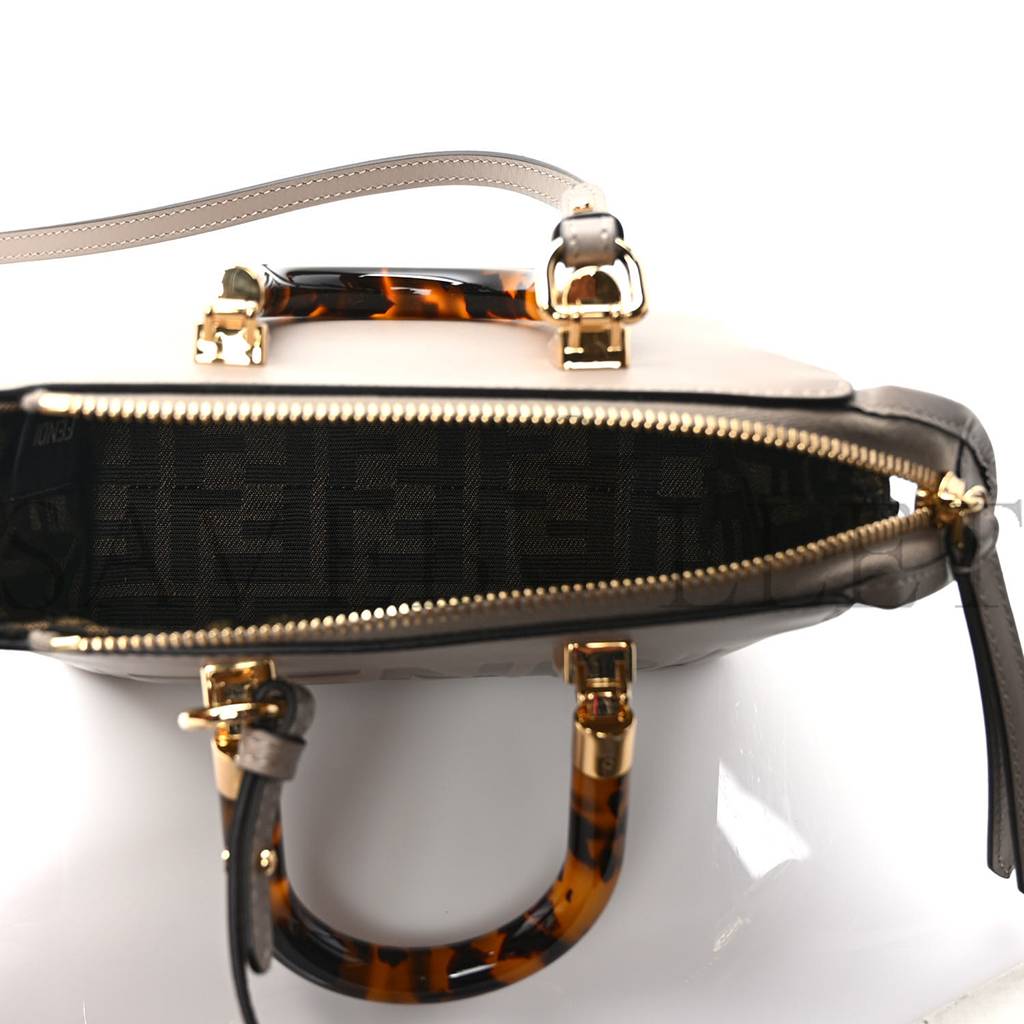 FENDI VITELLO KING PLEXIGLASS LOGO EMBOSSED MINI BY THE WAY TOP HANDLE BOSTON BAG TORTORA (18*11*8cm)